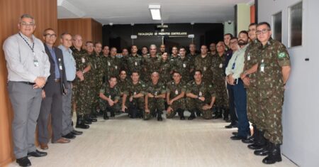 DFPC realiza encontro com chefes das Regiões Militares