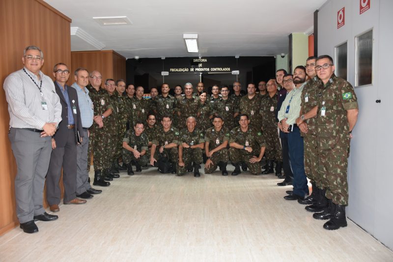 DFPC realiza encontro com chefes das Regiões Militares